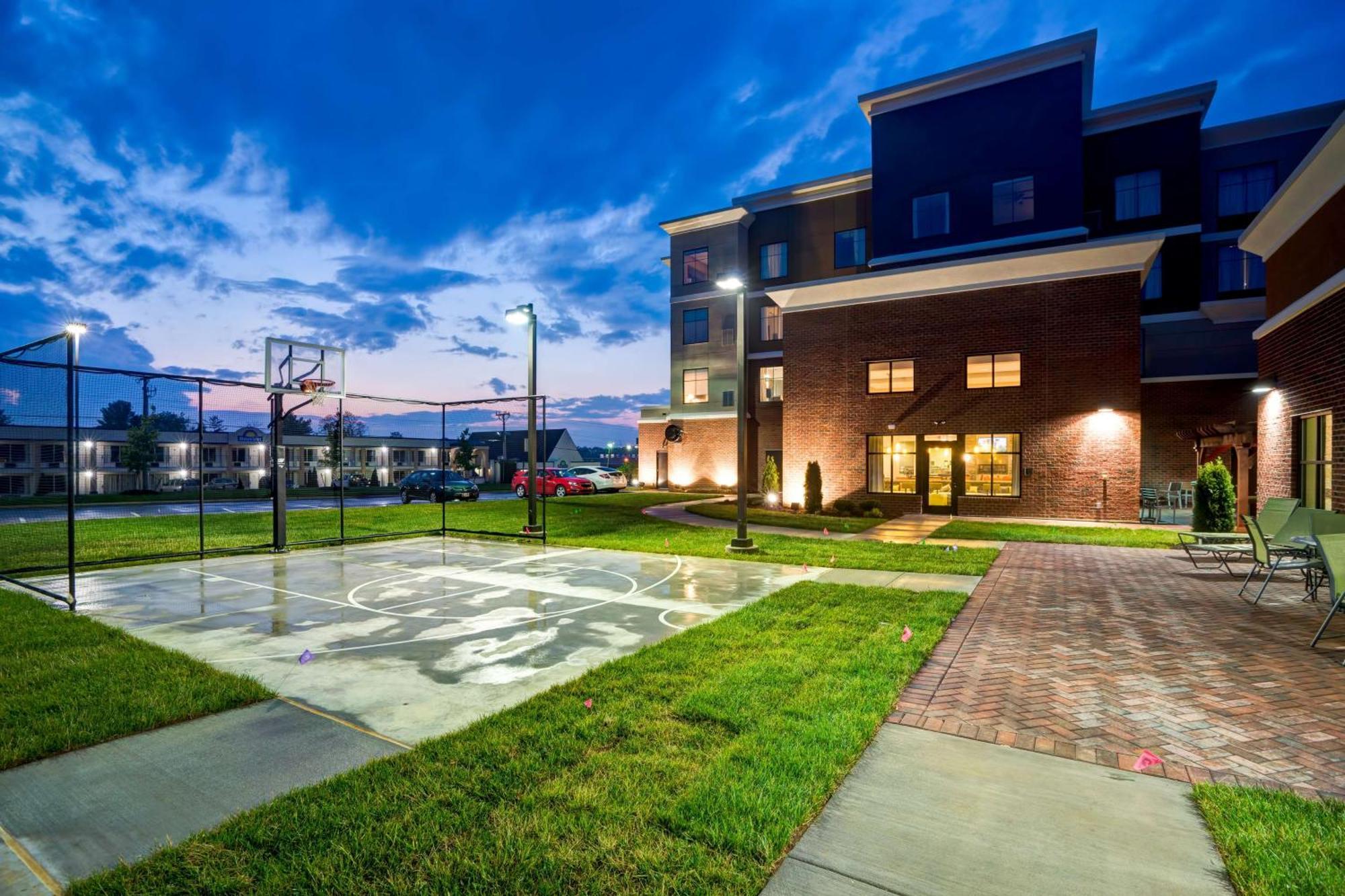 Homewood Suites By Hilton Christiansburg Esterno foto